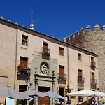 Almena de San Segundo
